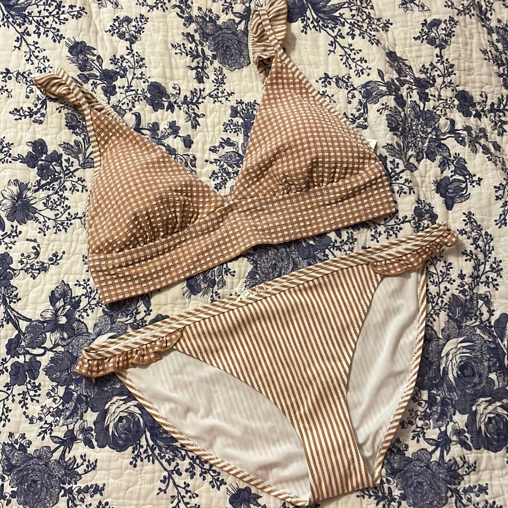 Tan Seersucker Bikini 🤎